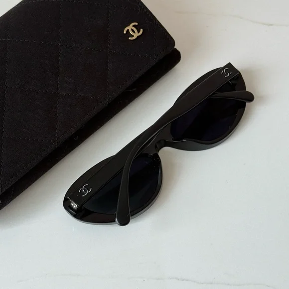 CHANEL Black and Pink Sunglasses - Picture 5 of 12